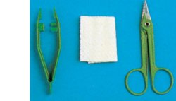SET PER RIMOZIONE SUTURE CONFEZIONATO IN BLISTER RIGIDO, CONTENENTE FORBICE, PINZA E GARZA - farmavitality.it